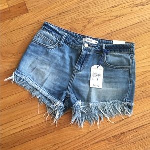 Carly Jean Los Angeles “Abby” frayed shorts